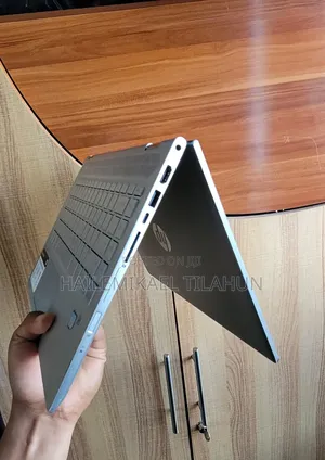 Laptop HP Pavilion 14 X360 2-in-1 8GB Intel Core I5 SSD 256GB