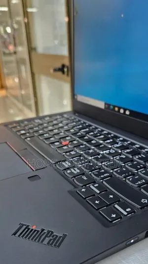 Photo - New Laptop Lenovo ThinkPad X1 Carbon 16GB Intel Core I7 SSD 512GB
