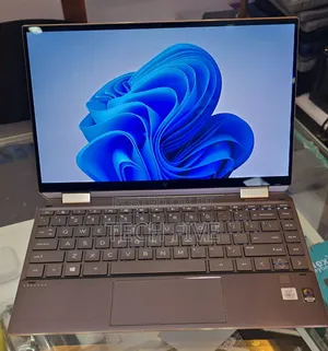 New Laptop HP Spectra 13 8GB Intel Core I7 SSD 512GB