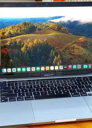 Photo - New Laptop Apple MacBook Pro 2022 M2 8GB Apple M2 SSD 256GB