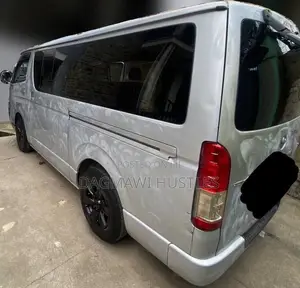 Toyota HiAce 2007 Silver