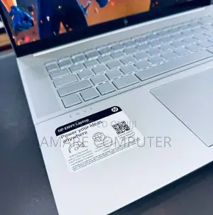 New Laptop HP 16GB Intel Core I7 SSD 1T
