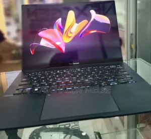 New Laptop Asus ZenBook UX430UQ 16GB Intel Core I7 SSD 512GB