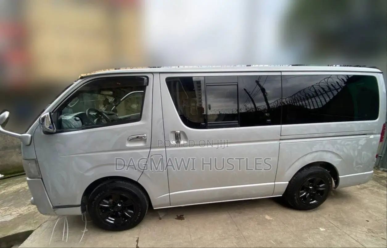 Toyota HiAce 2007 Silver