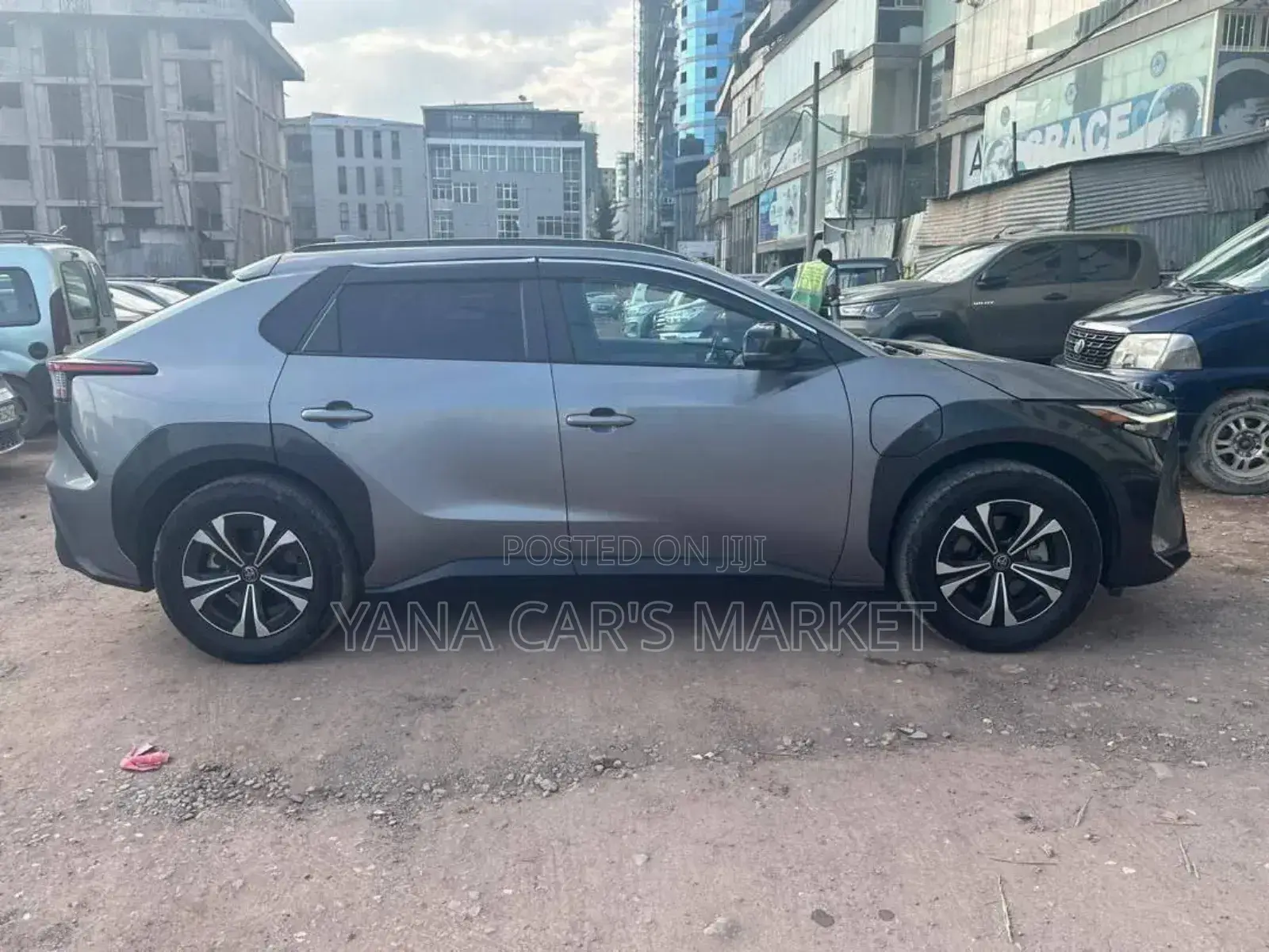 Toyota bZ4X 2023 Gray