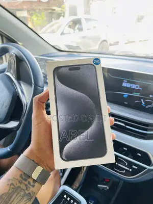 Photo - Apple iPhone 15 Pro Max 256 GB Blue