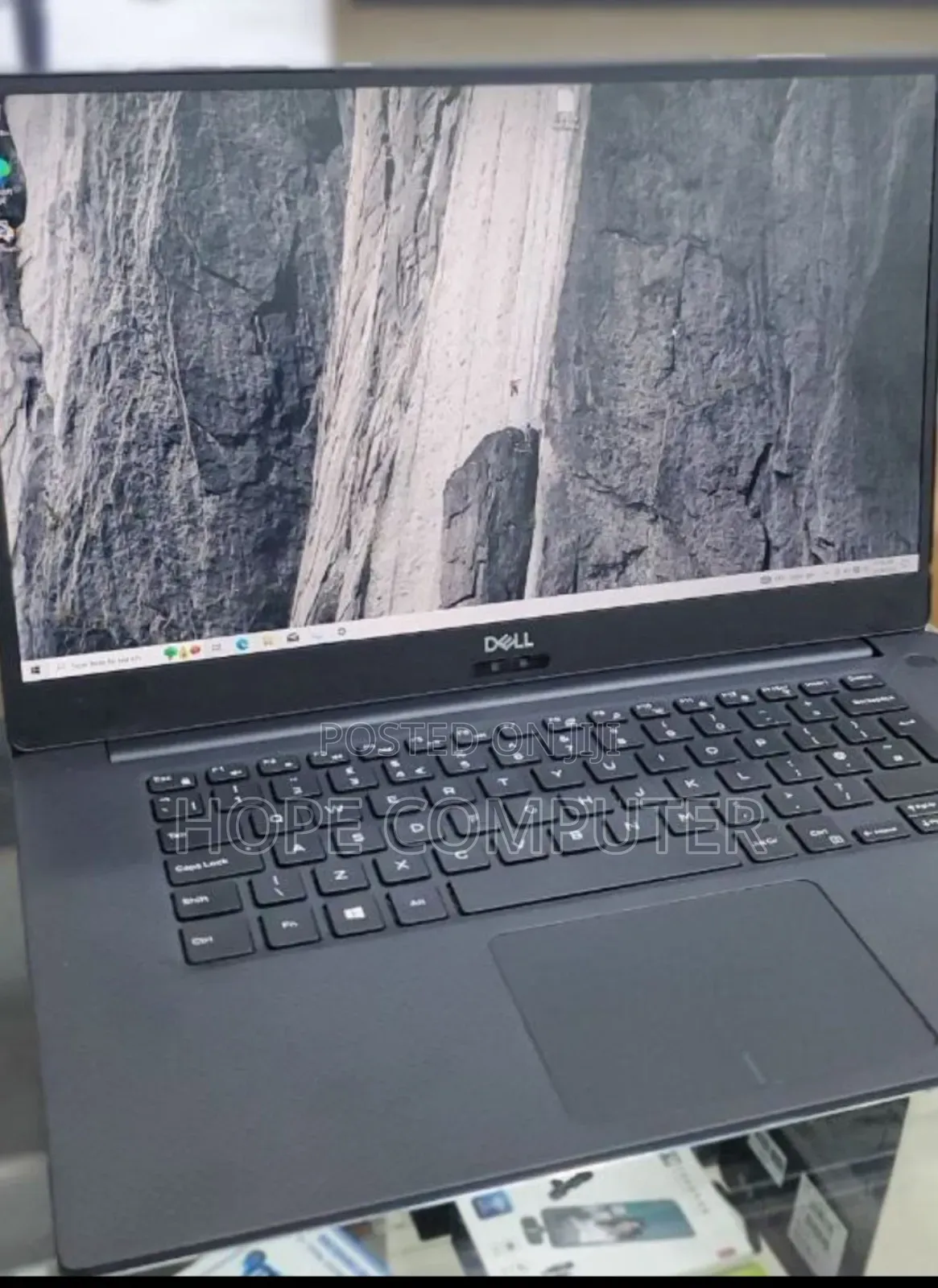 New Laptop Dell Precision 5540 32GB Intel Core I7 SSD 512GB