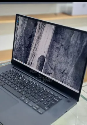 Photo - New Laptop Dell Precision 5540 32GB Intel Core I7 SSD 512GB