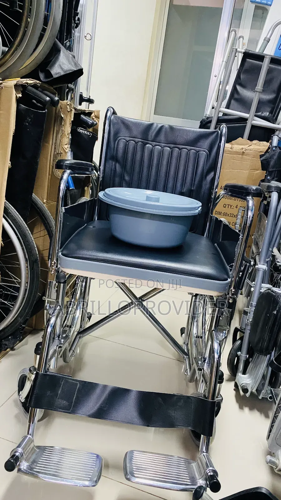 Toilet Wheelchair6wheelchair5wheelchair6wheelchair5wheelchai