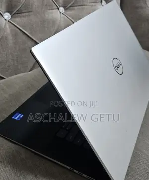 New Laptop Dell XPS 15 32GB Intel Core I7 SSD 1T