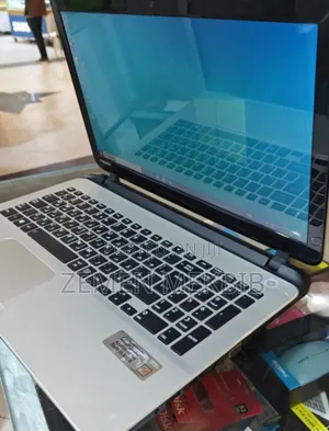 New Laptop Toshiba Satellite C55 4GB Intel Core I5 HDD 500GB