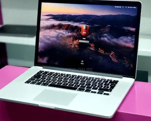 New Laptop Apple MacBook Pro 2015 16GB Intel Core I7 SSD 256GB