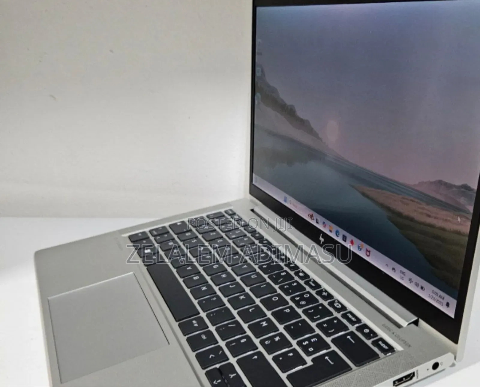 New Laptop HP EliteBook 830 G8 16GB AMD Ryzen 5 SSD 512GB