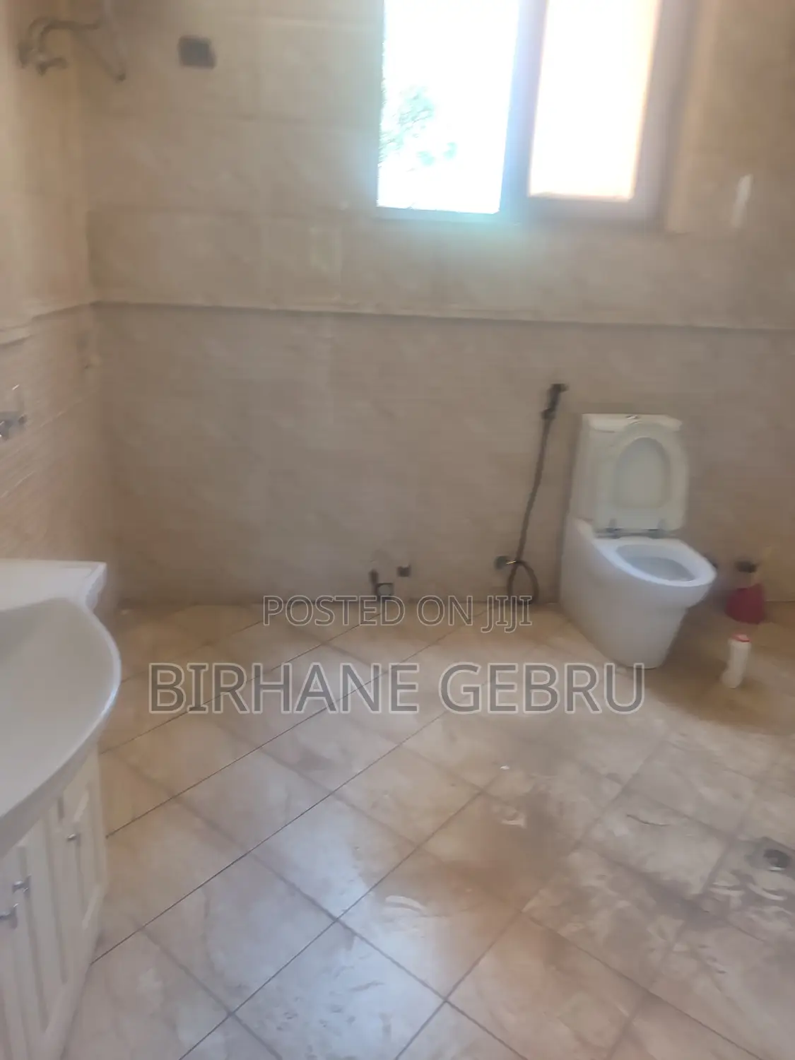 G+4" House Rent for Pension .Office and Other Business