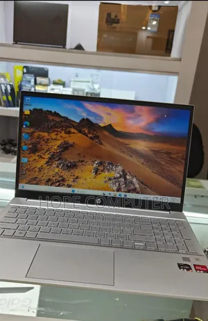 New Laptop HP Pavilion 15 8GB AMD Ryzen 5 SSD 512GB