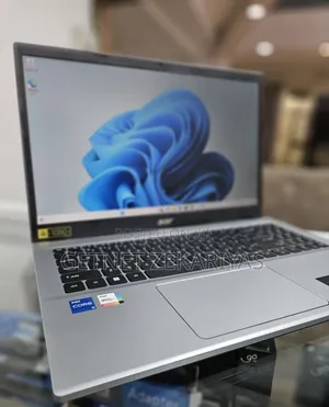Photo - New Laptop Acer Aspire 3 8GB Intel Core I5 SSD 512GB