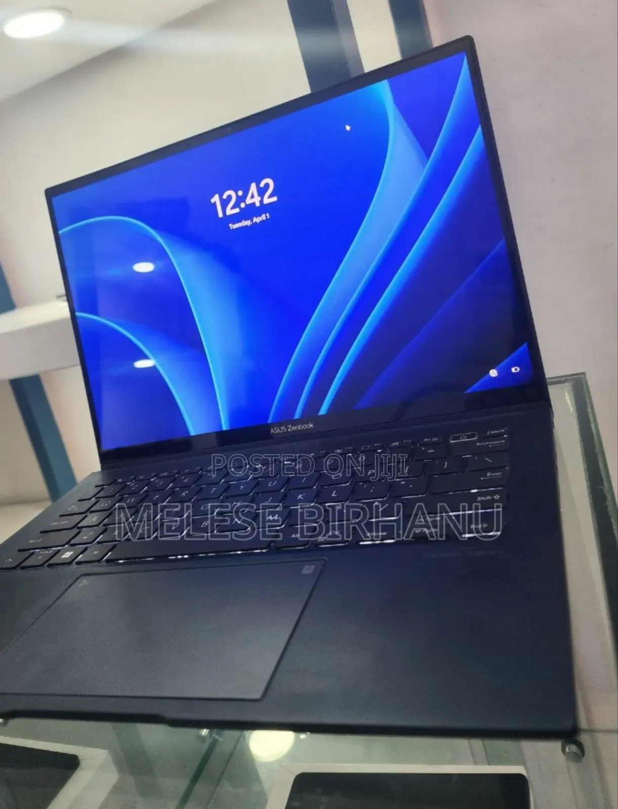 New Laptop Asus ZenBook UX430UA 16GB Intel Core I7 SSD 512GB