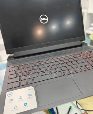 New Laptop Dell G15 5535 16GB Intel Core I7 SSD 1T