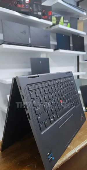 New Laptop Lenovo ThinkPad Yoga 32GB Intel Core I7 SSD 512GB