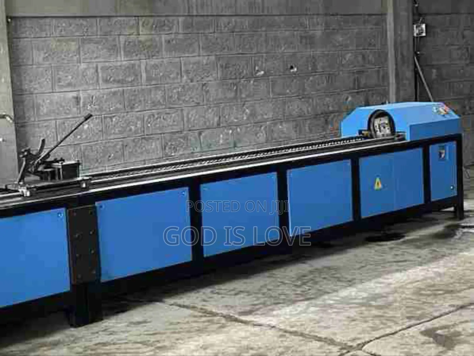 Automatic Multifunctional Round Pipe Twisting and Embrossi