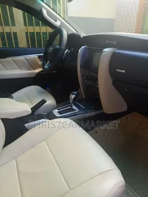 Toyota Fortuner 2.8 D AWD 2019 Brown