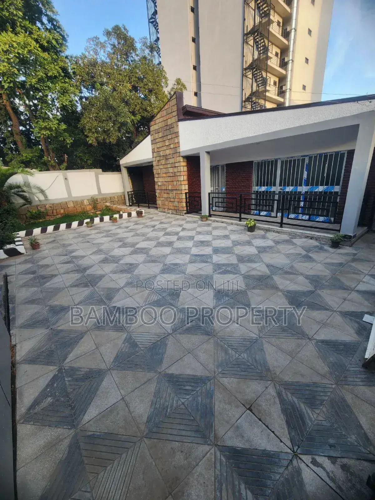 3bdrm Villa in Bole for rent
