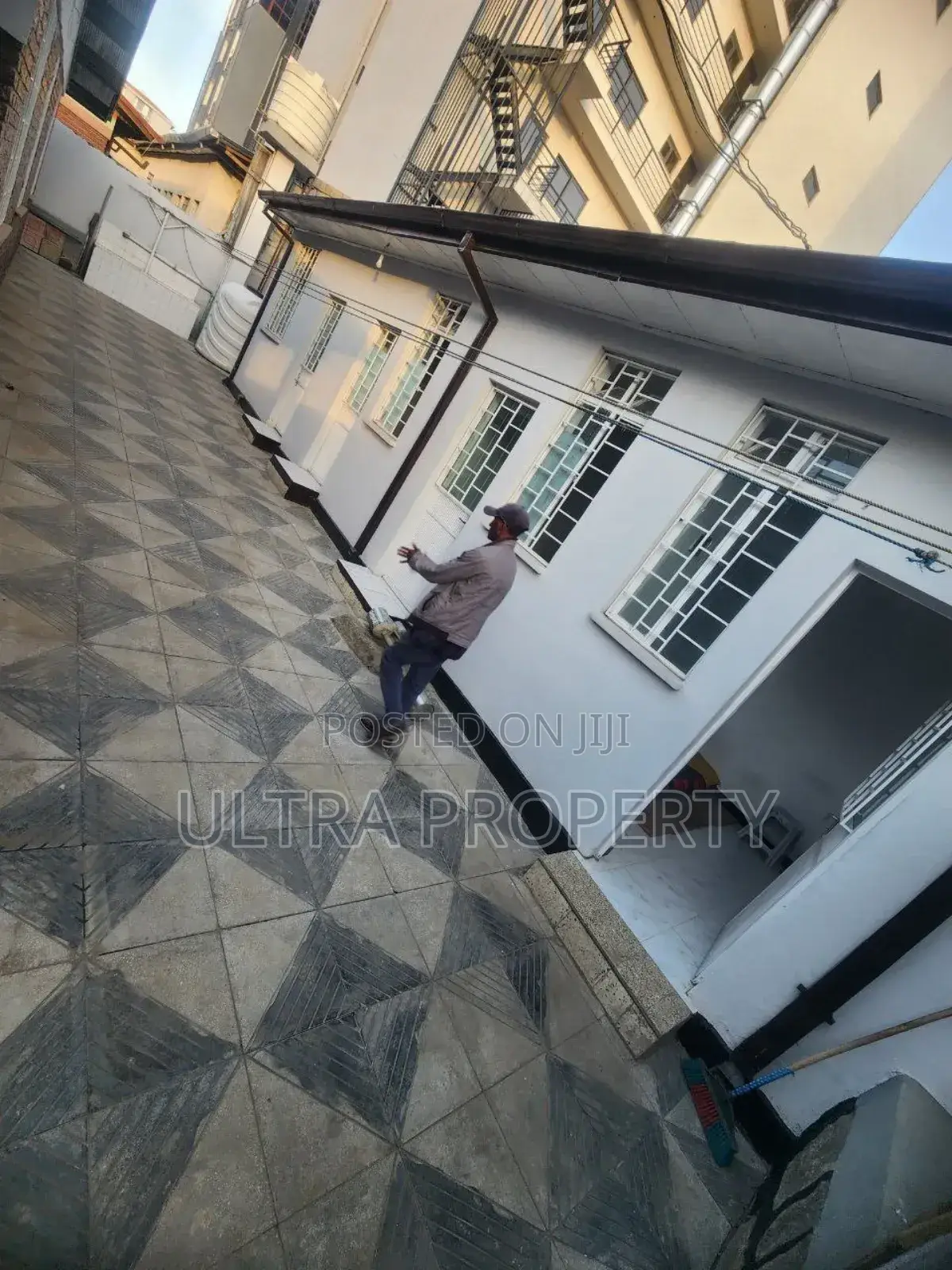 3bdrm Villa in Bole for rent