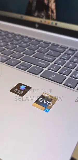 New Laptop HP Pavilion 17 16GB Intel Core I7 SSD 1T