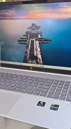 New Laptop HP Pavilion 17 16GB Intel Core I7 SSD 1T