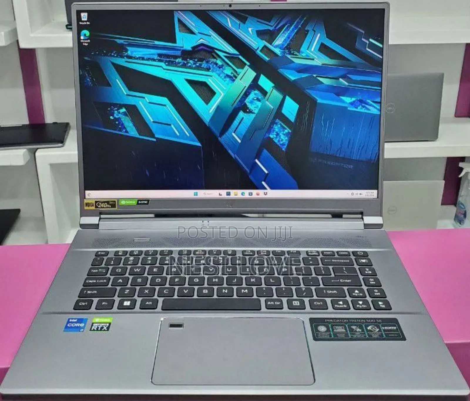 New Laptop Acer Predator Triton 500 SE 16GB Intel Core I7 SSD 1T