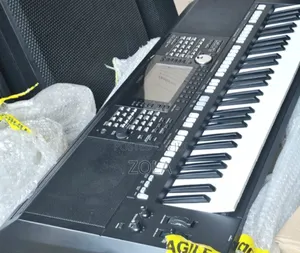 Keyboard Yamaha PSR-S 975