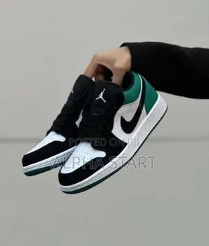 Photo - #Nike Air #Jordan 1 #Pin Green #Low Shoes for Woman's