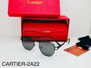 Photo - Cartier Glass