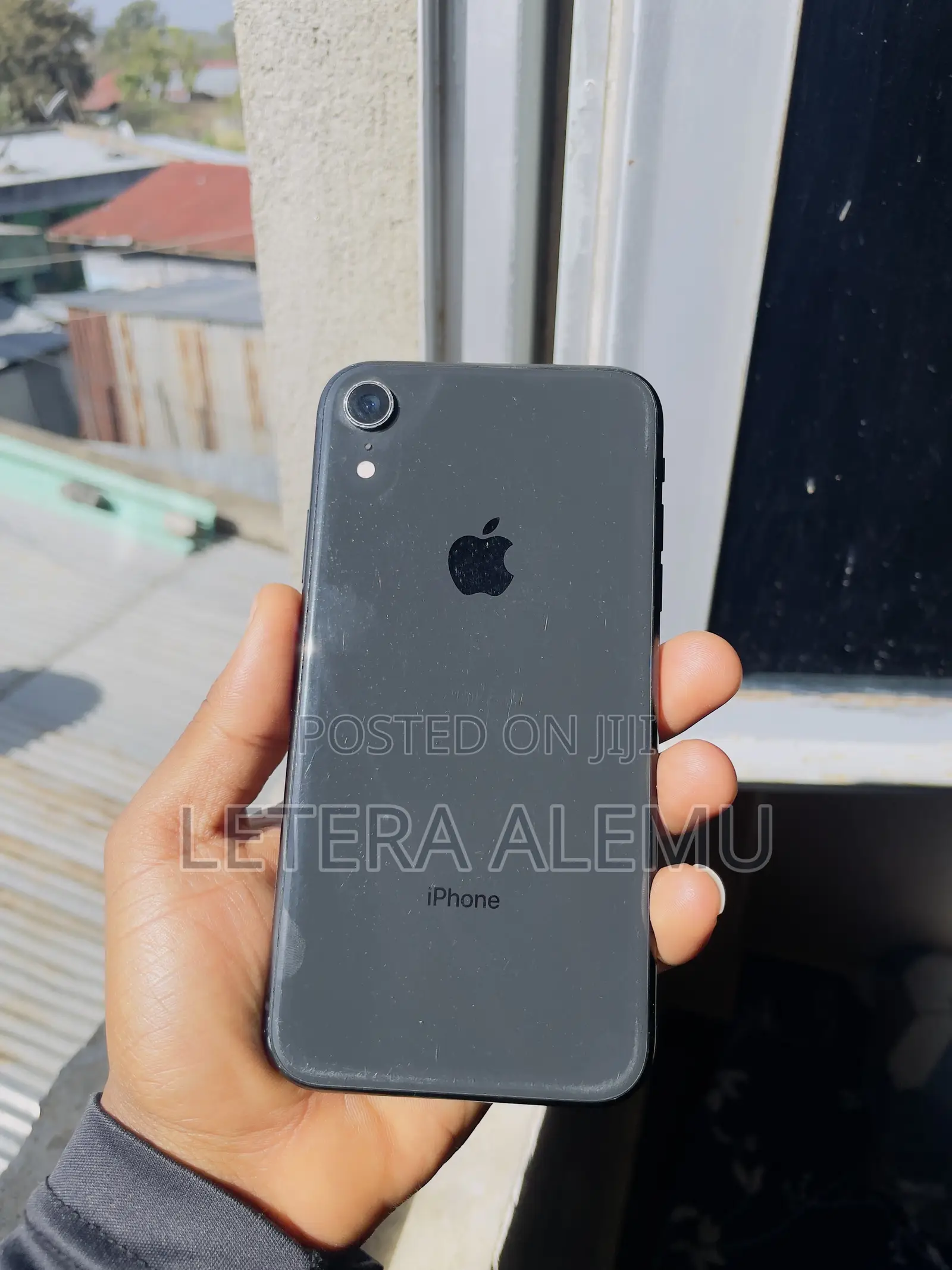 New Apple iPhone XR 64 GB Black