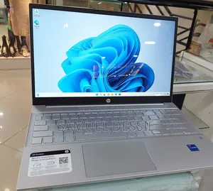 New Laptop HP Pavilion 15 8GB Intel Core I7 SSD 1T