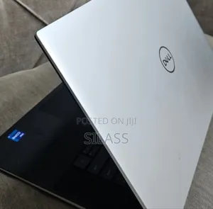 New Laptop Dell XPS 15 32GB Intel Core I7 SSD 1T