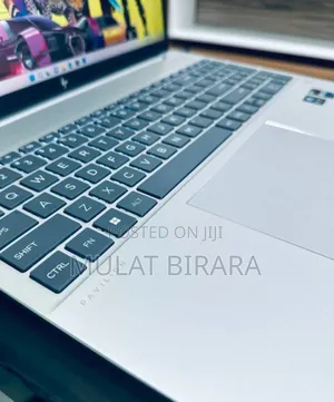 New Laptop HP Pavilion 17 16GB Intel Core I7 SSD 1T