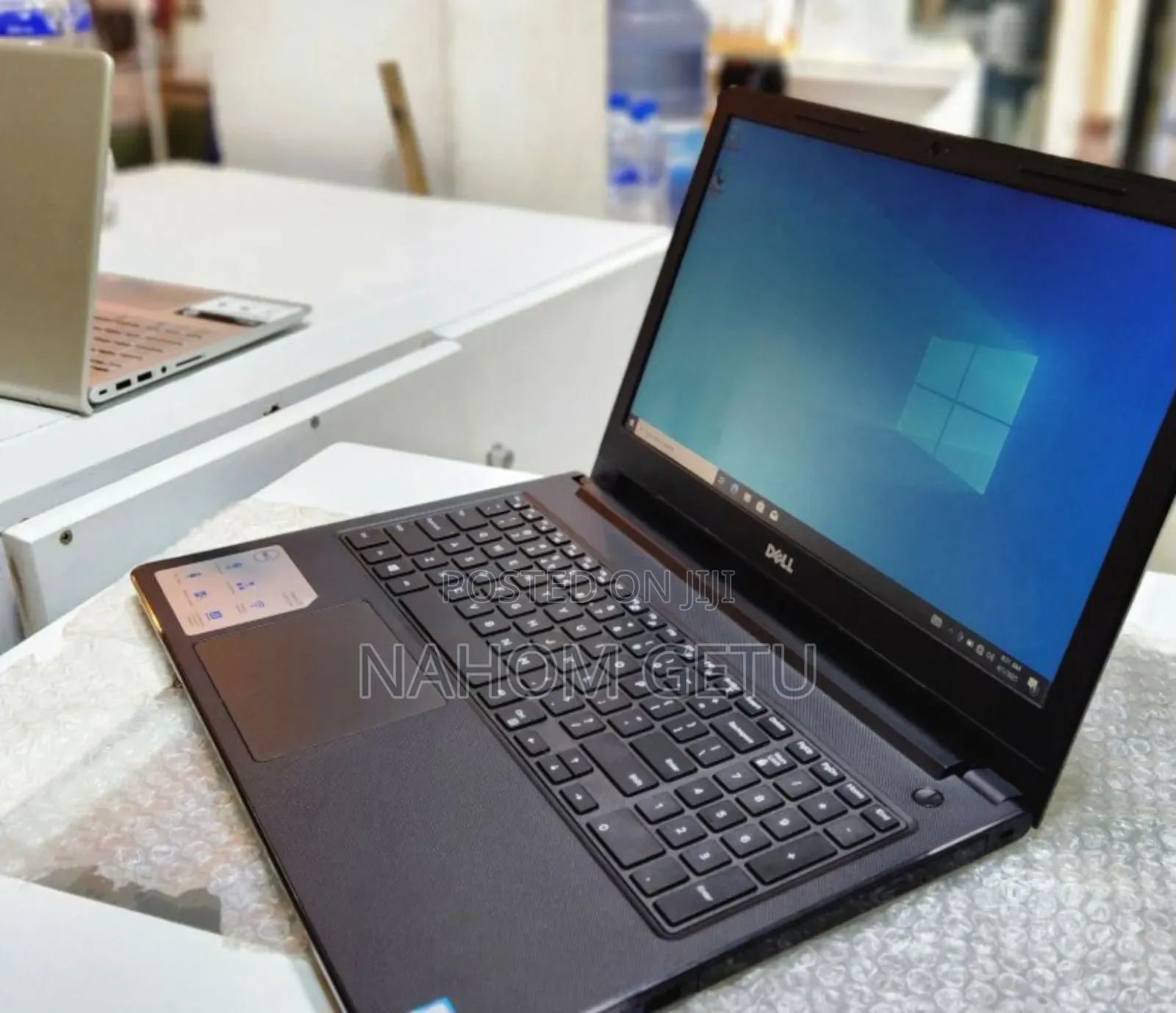 New Laptop Dell Vostro V13 4GB Intel Core I5 HDD 1T