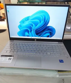 New Laptop HP Pavilion 15 8GB Intel Core I7 SSD 1T