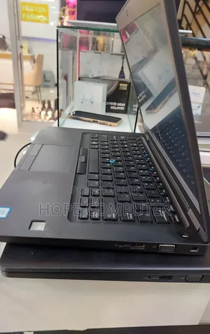 Photo - New Laptop Dell Latitude 5490 8GB Intel Core I7 SSD 256GB