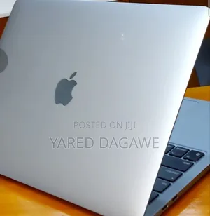 New Laptop Apple MacBook Pro 2022 M2 8GB Apple M2 SSD 256GB