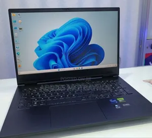 New Laptop HP Omen 17 16GB Intel Core I9 SSD 1T