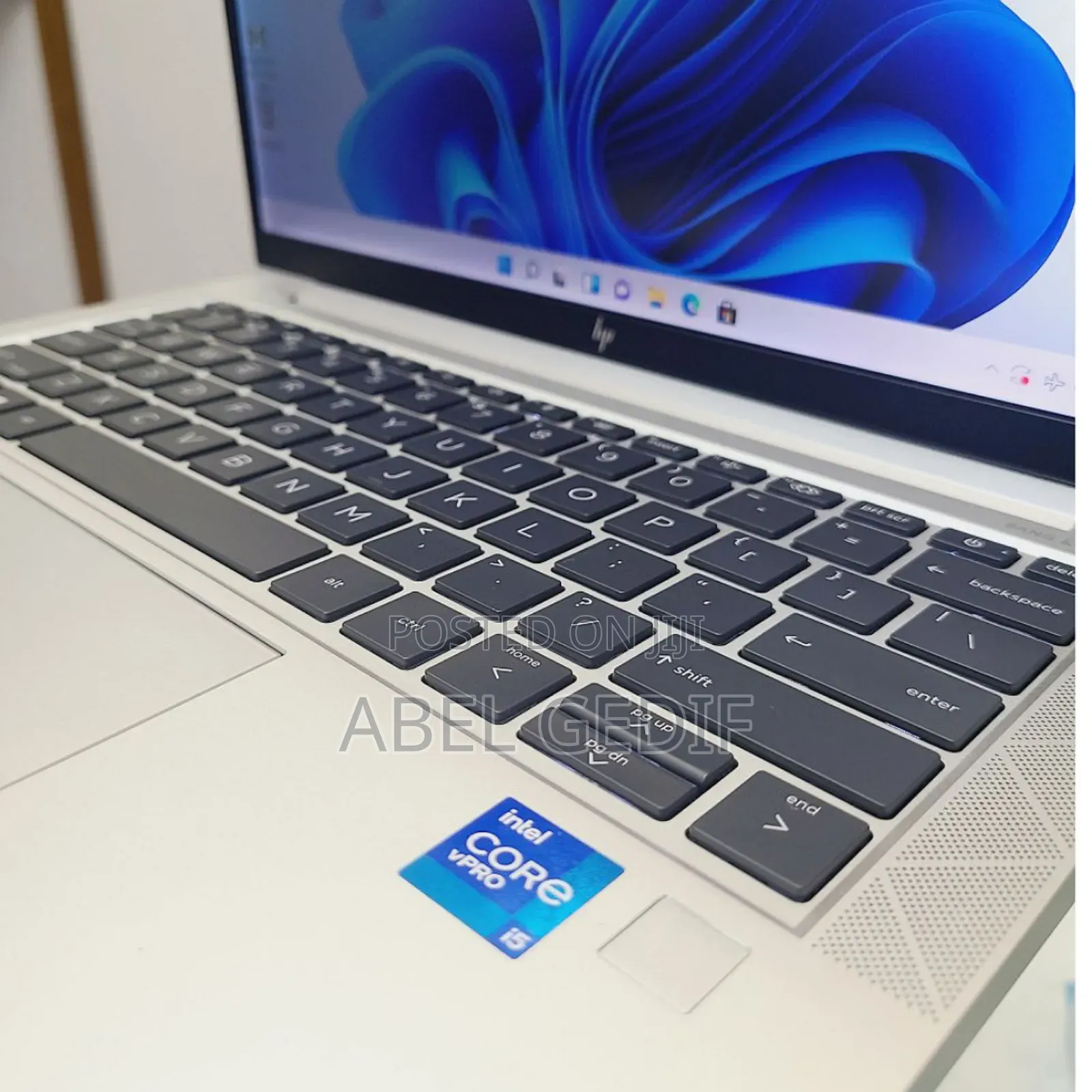 New Laptop HP EliteBook 830 G8 16GB Intel Core I5 SSD 512GB