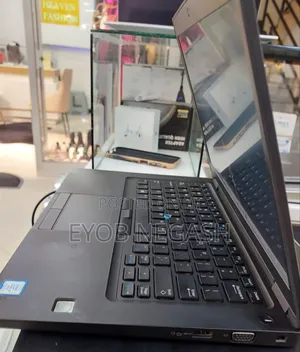 New Laptop Dell Latitude 5310 8GB Intel Core I7 SSD 256GB