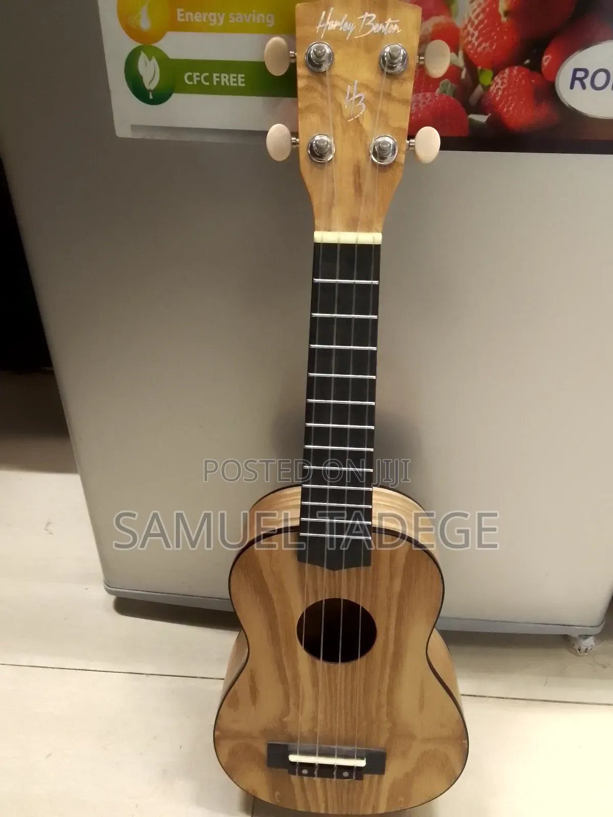 Guitar Ukuleles