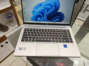 New Laptop HP ProBook 440 G10 16GB Intel Core I7 SSD 512GB