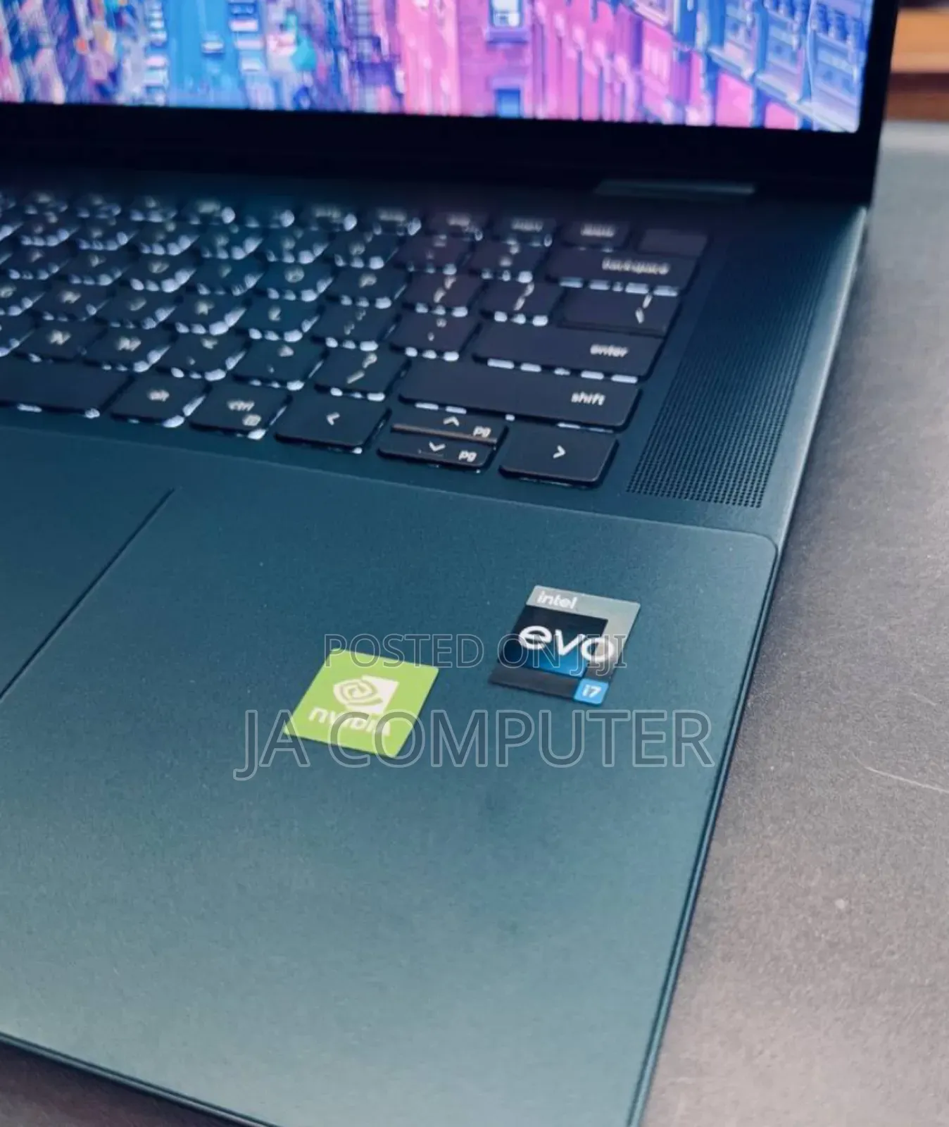 New Laptop Dell Inspiron 15 18GB Intel Core I7 SSD 1T