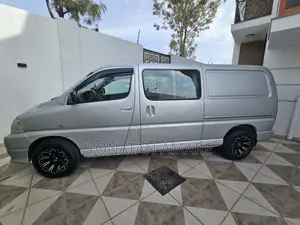 Photo - Toyota HiAce 2008 Silver