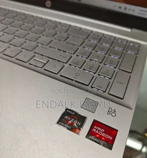 New Laptop HP 8GB AMD Ryzen 5 SSD 512GB