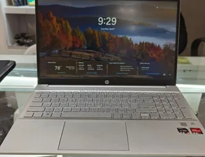 New Laptop HP 8GB AMD Ryzen 5 SSD 512GB